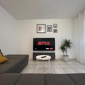  Appartement Grand T2 Centre Avec Parking Gratuit